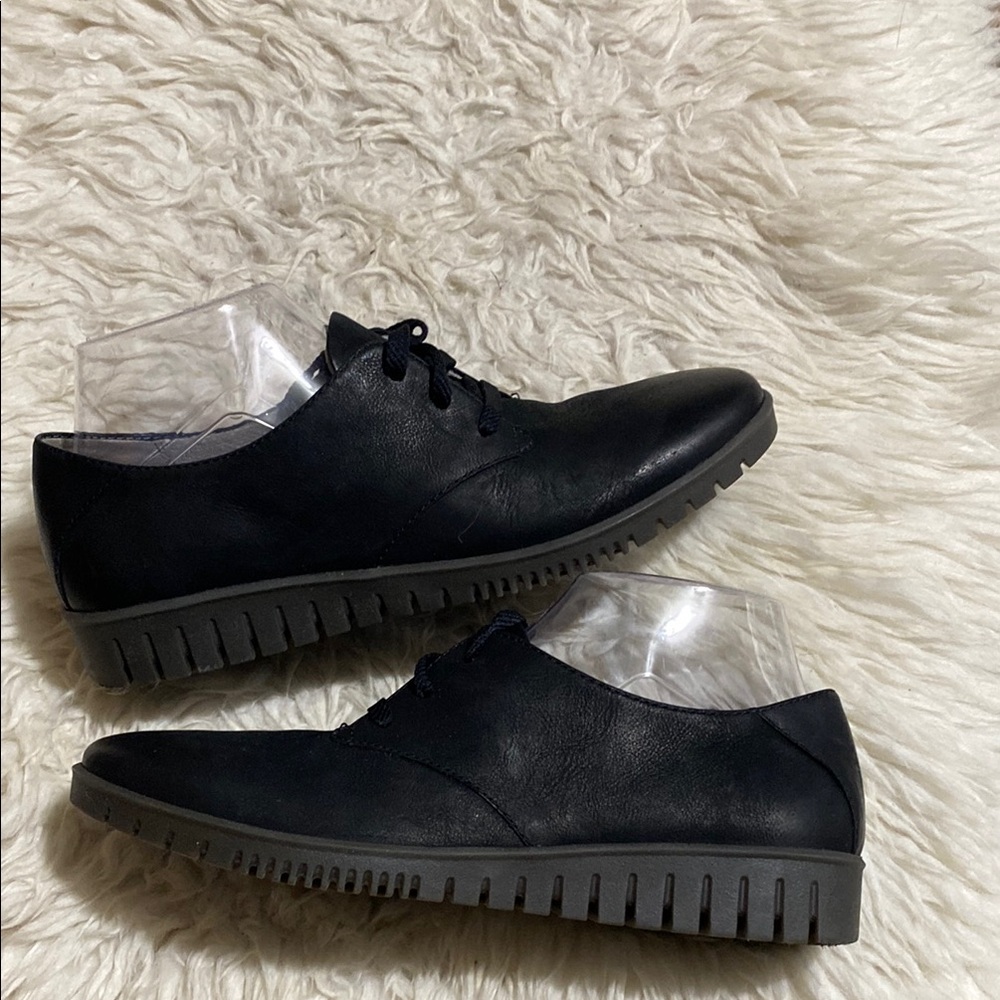 Black Leather Women's Shoes